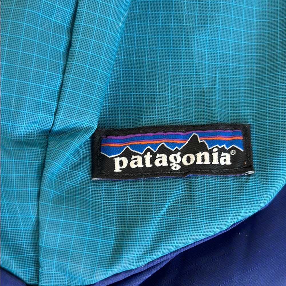 Patagonia blue and Teal Crossbody Bag - Picture 2 of 4